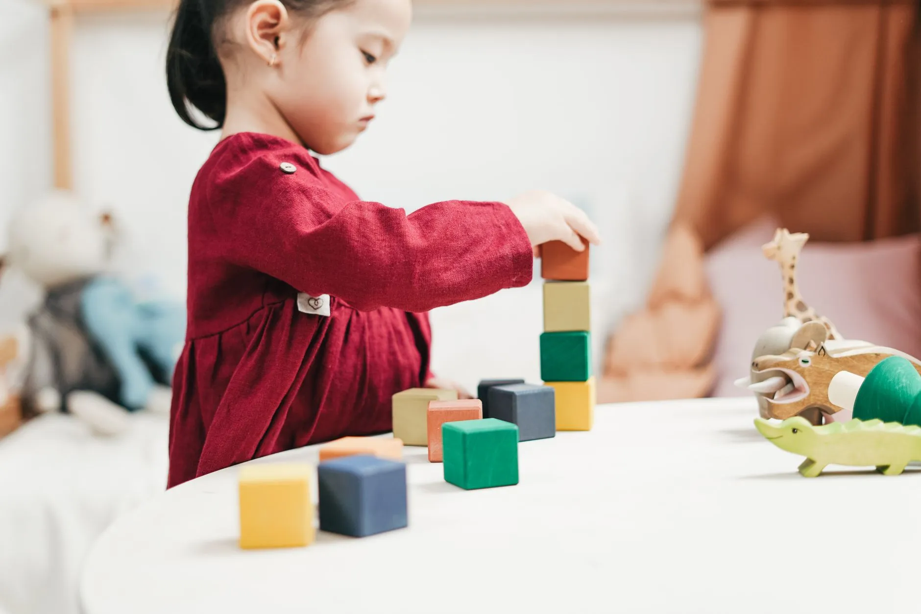 幼儿园早教益智玩具选型指南:积木与画板搭配方案正文配图 1